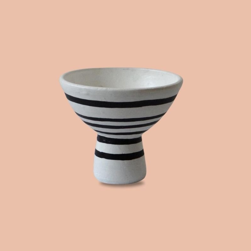 20-1.jpg Terracotta Planter - Image 1